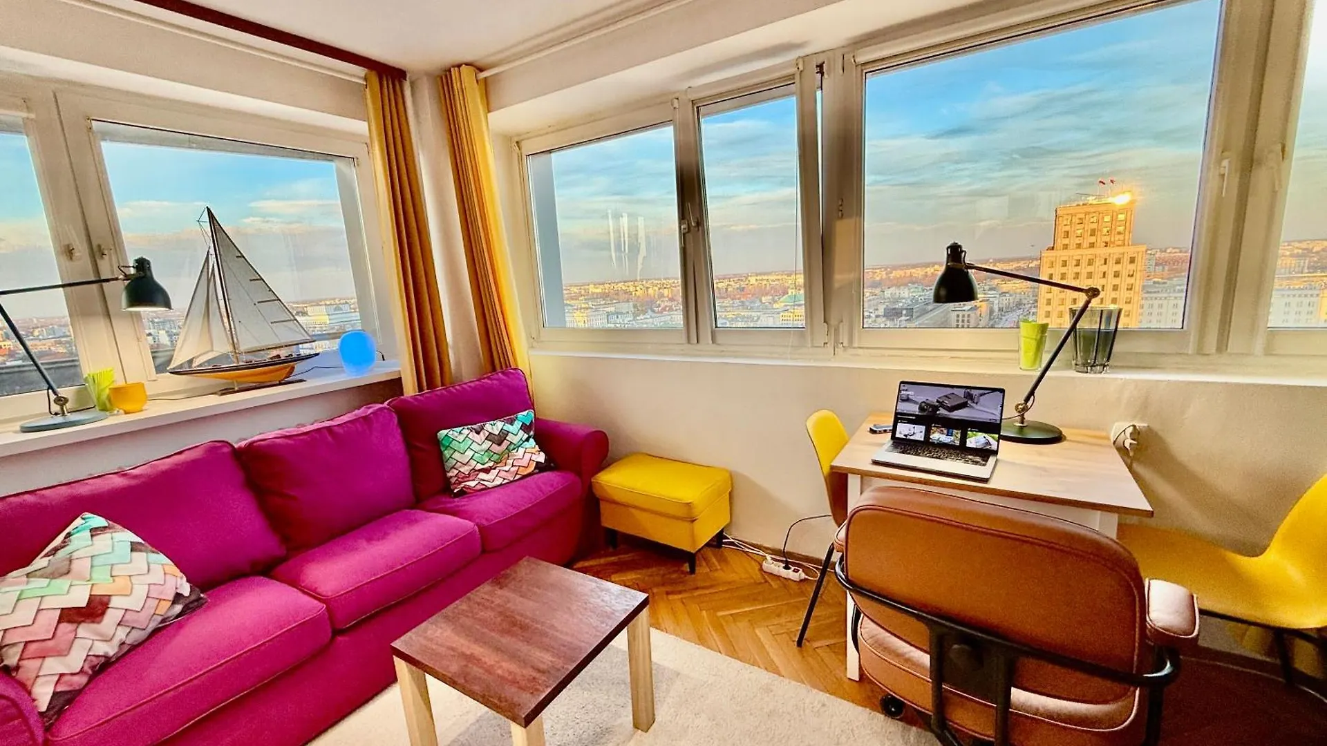 Super Apartment Yellow 2X Metro Fast Wifi 1 Gbs Netflix Panorama Miasta Warszawa Polska