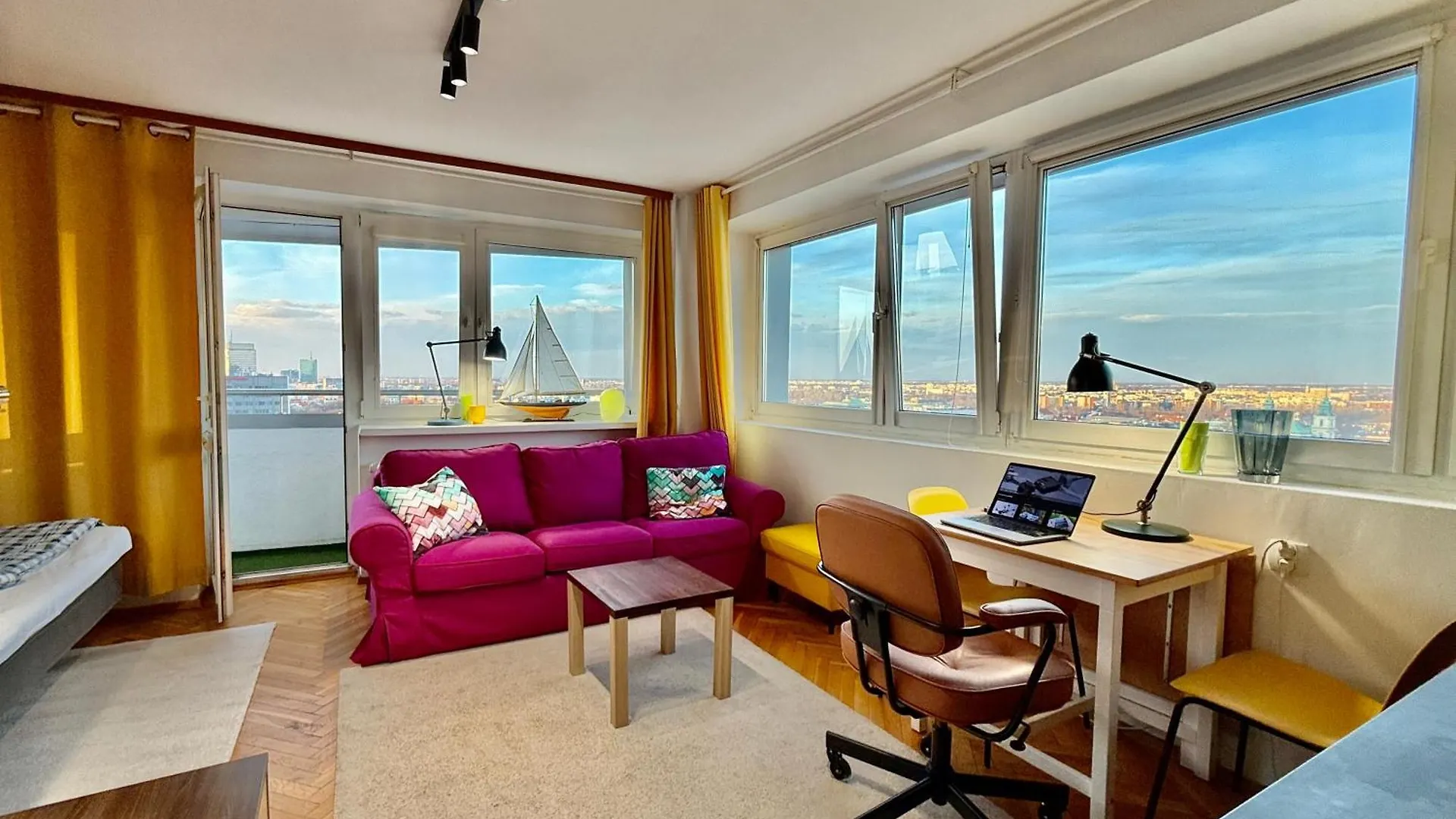 Super Apartment Yellow 2X Metro Fast Wifi 1 Gbs Netflix Panorama Miasta Warszawa